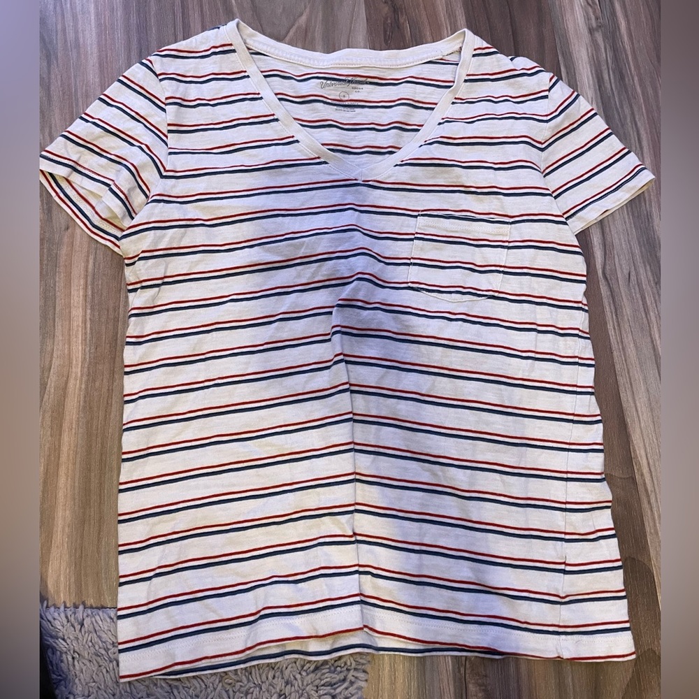 universal threads top